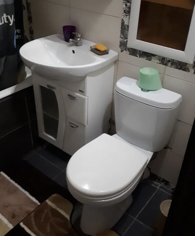 Квартира с массажным креслом в центре