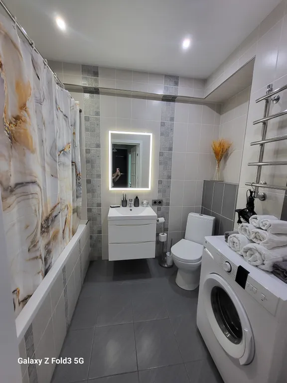 Уютная квартира в центре с видом на ночной город