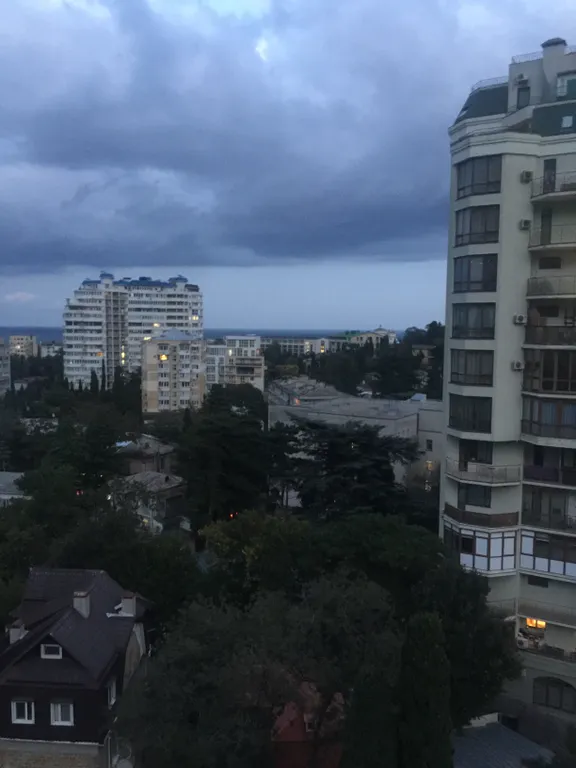 Уютная видовая квартира на город, море, горы