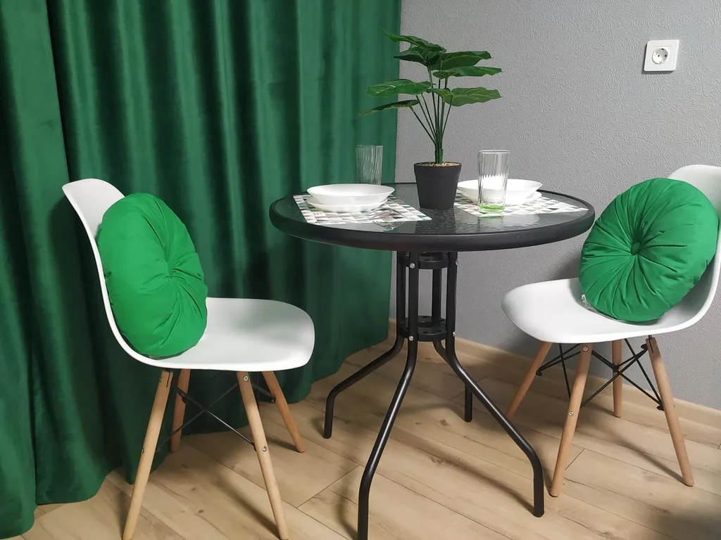 RentHome студия Изумруд на Южном шоссе у ТЦ Амбар