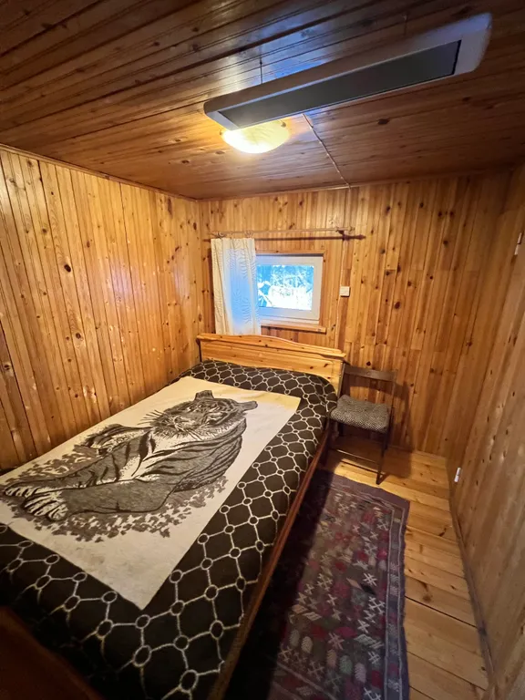 Домик охотника с баней на дровах