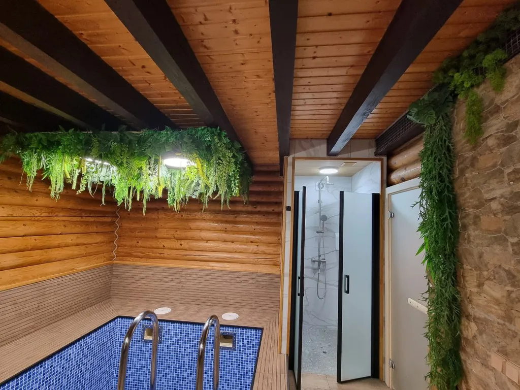 Коттедж с термальным бассейном и баней Green House