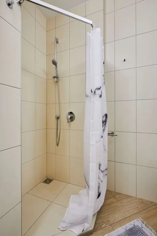 Однушка у медного всадника и набережной