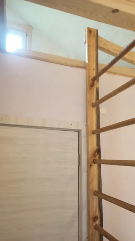 Дом на берегу протоки, ведущей в Вышневолоцкое водохранилище