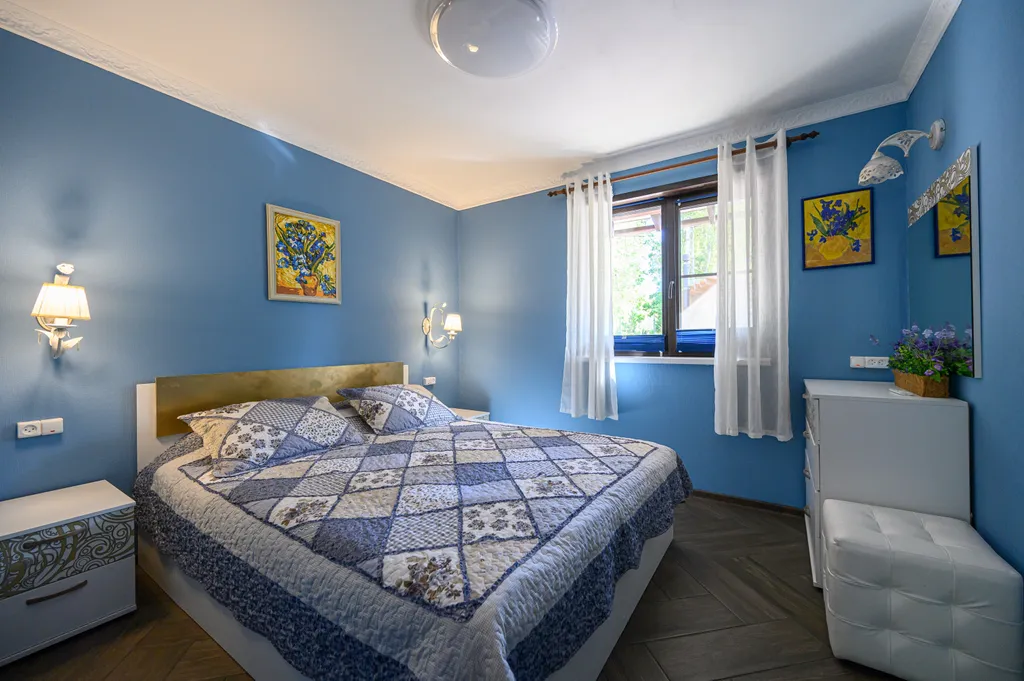 Коттедж № 1