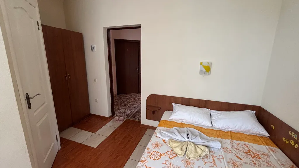 №9. Двухместный номер с одной кроватью без балкона