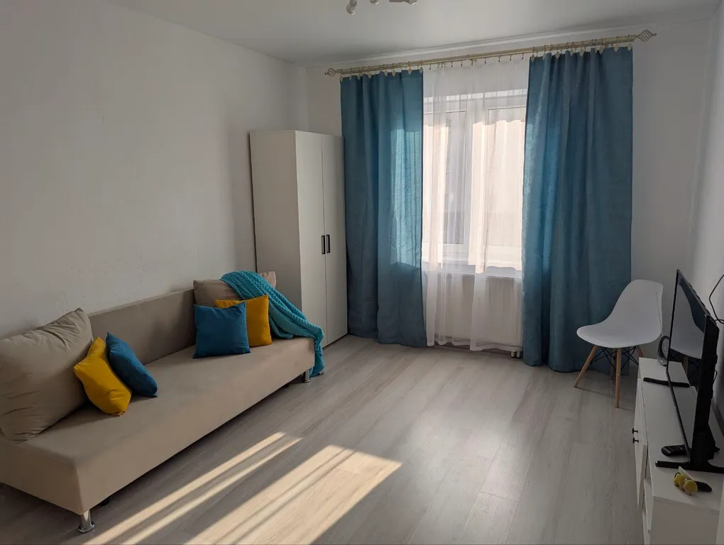 Квартира Уютная светлая квартира с ремонтом — Сальское