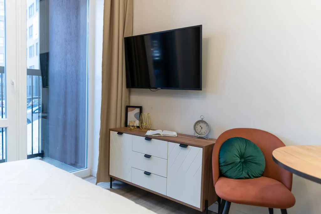 Квартира Квартира Яркая студия с балконом для пары — Екатеринбург