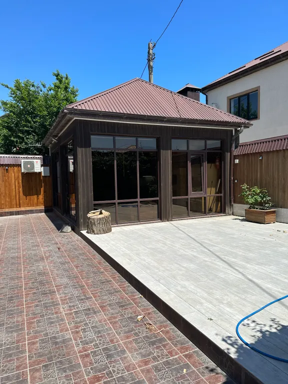 Дом на берегу моря