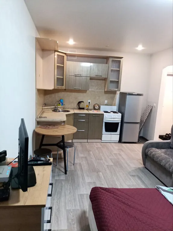 Студия на 10 этаже рядом с ТЦ Метро