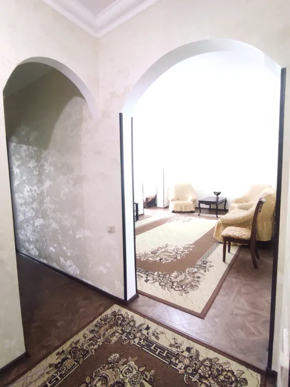 Уютная 3  квартира под ключ в центре Сухума