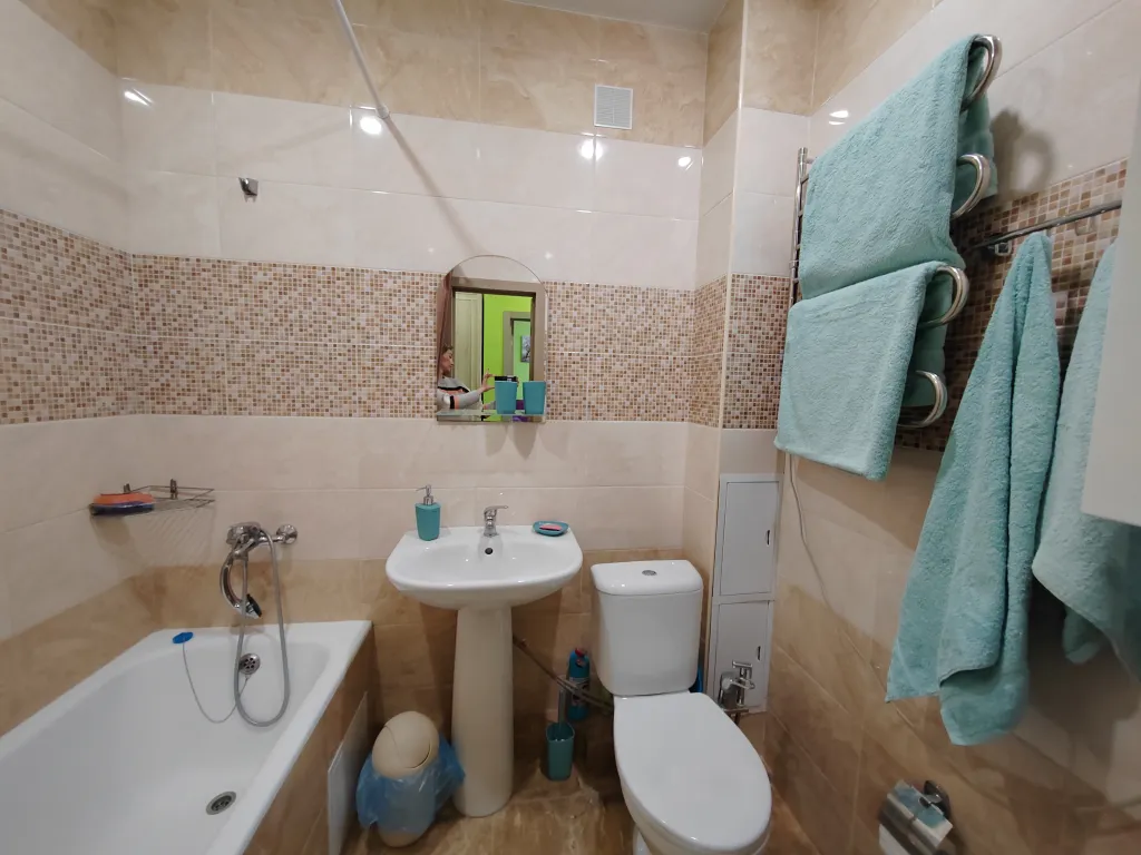 Уютная квартира с большой лоджией - террасой у открытого моря