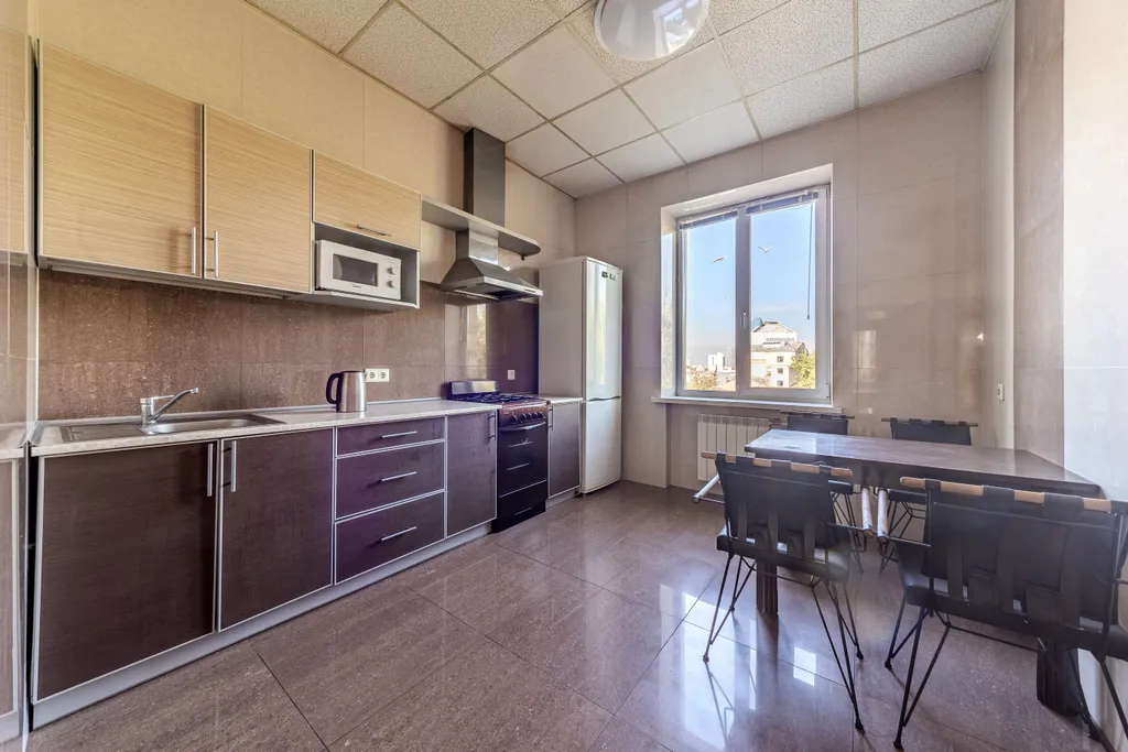 Апартаменты Ladgorna на Независимости 13