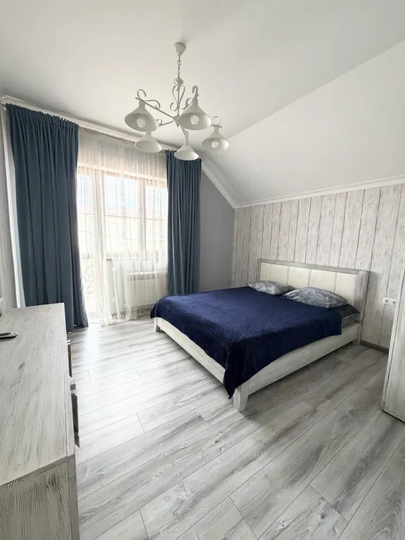 Просторный уютный коттедж с сауной и удобной транспортной развязкой