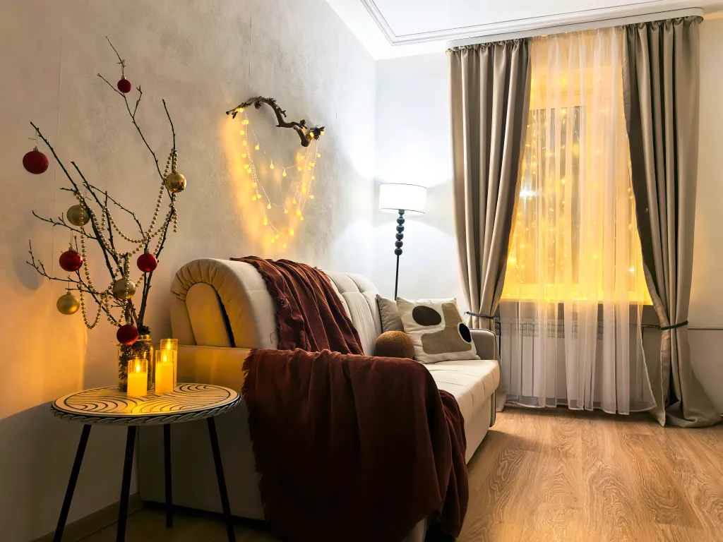 Просторная теплая квартира в центре с дизайнерским ремонтом — аренда посуточно в Мурманск