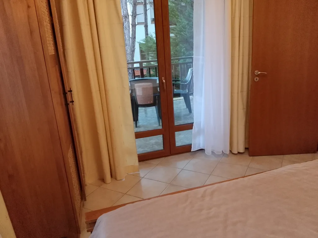 Трехкомнатный люкс в соснах у моря в Санта Марина