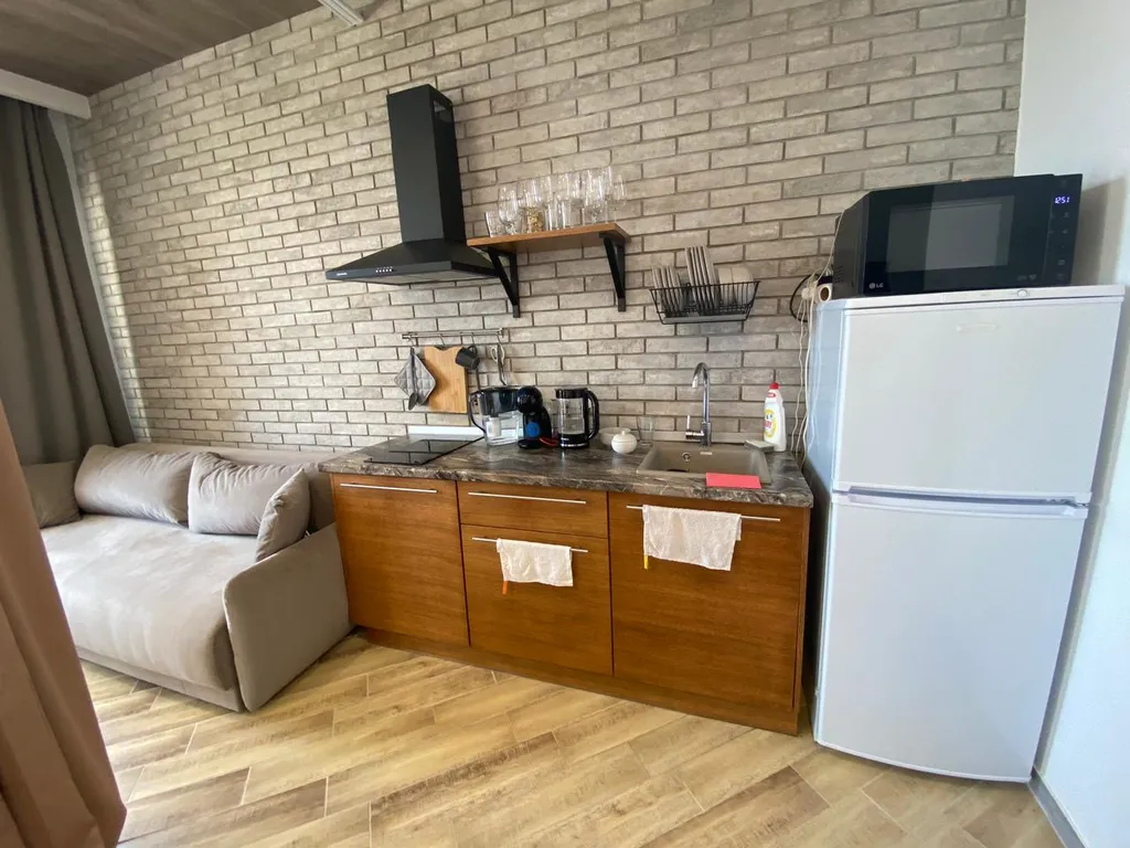 Шикарная современная студия на берегу моря