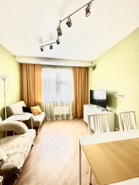 Стильная просторная квартира!