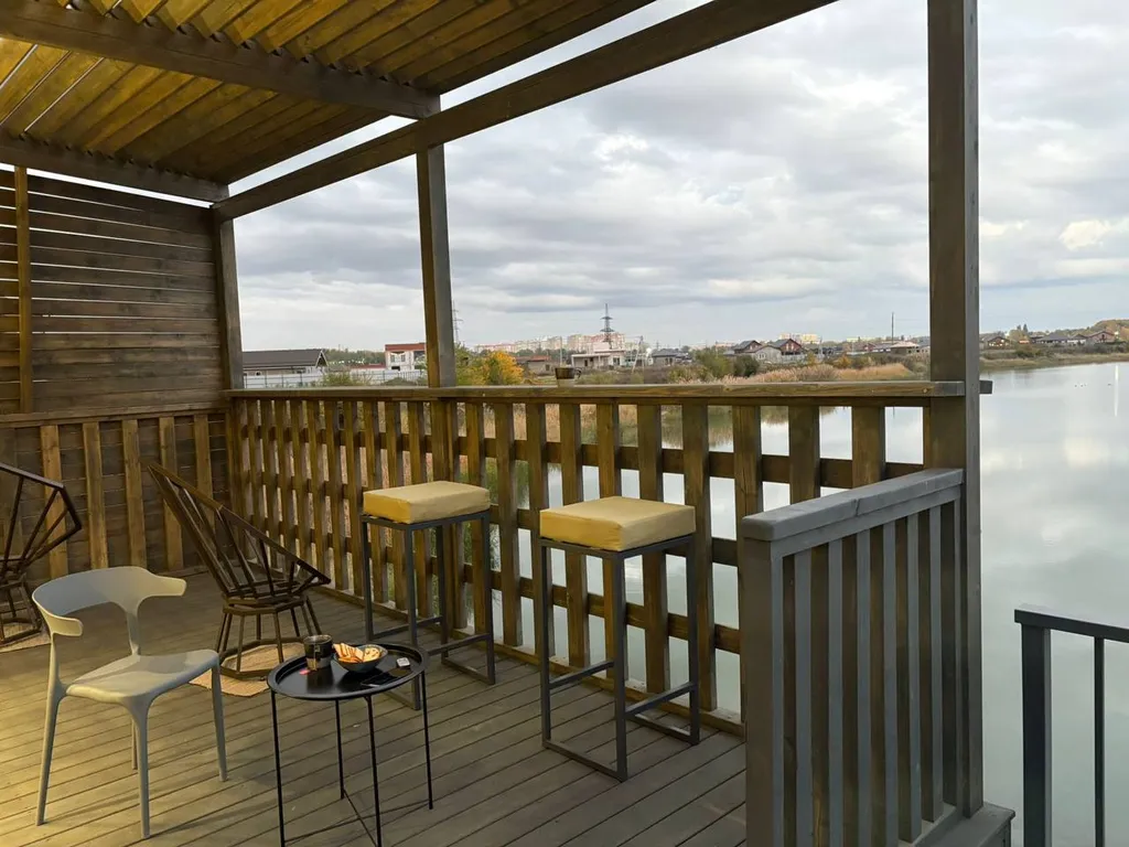 А-фрейм для тихого семейного отдыха с видом на озеро