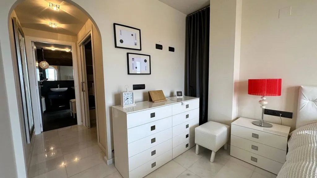 Уютная Семейная Вилла с открытым бассейном