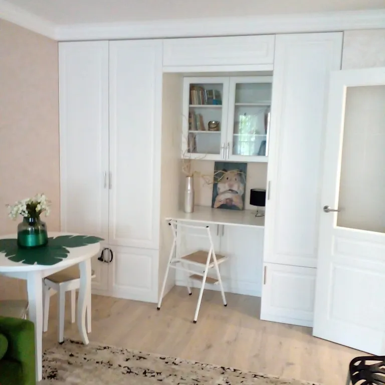 Квартира со свежим ремонтом рядом с морем