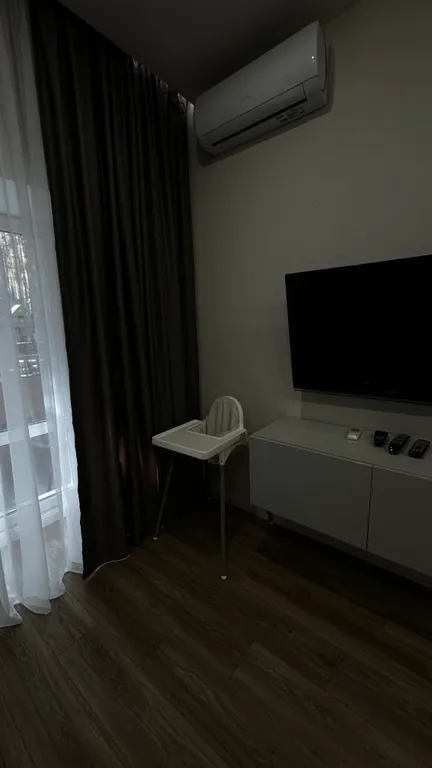 Апартаменты Wells Вуэльс возле озера Еловое в отеле