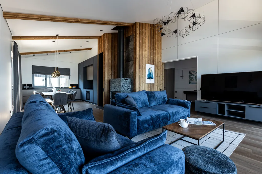 Коттедж на берегу озера с сауной