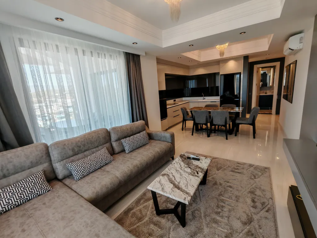 Квартира 2+1 в Azura World c видом на бассейн и аквапарком