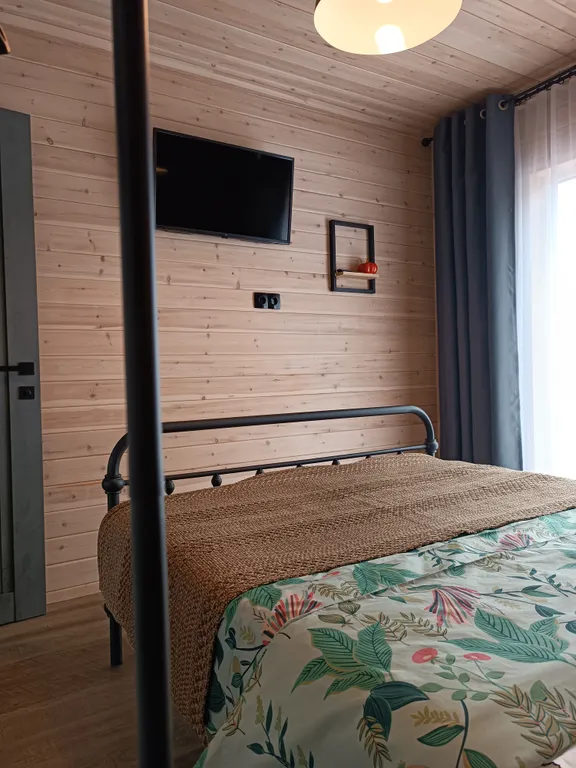 Новый дом с чаном в черте города в 5 минутах от моря