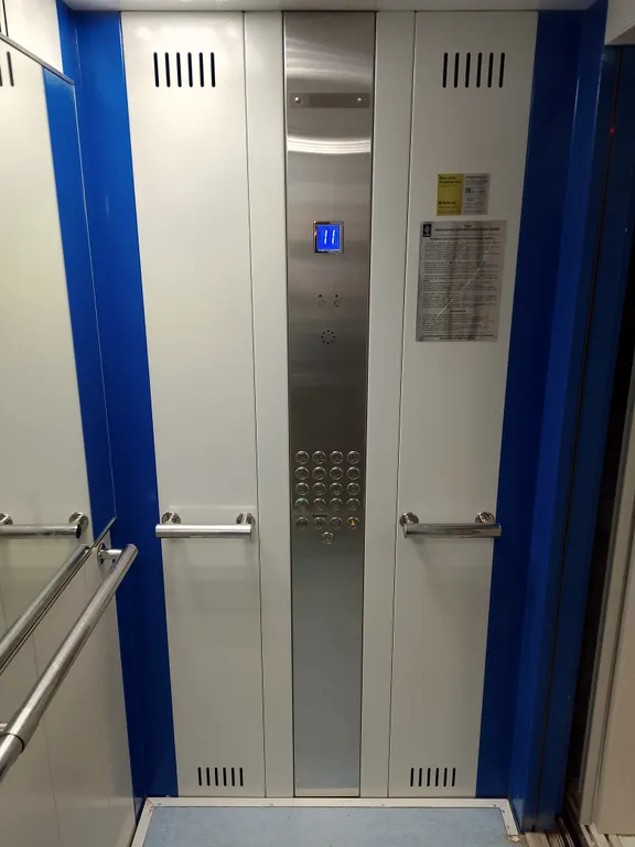 1-Комнатная Уютная, даже диванчик на кухне есть