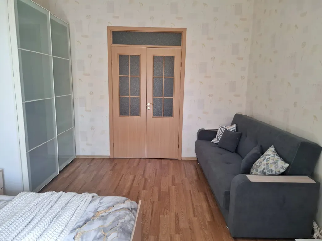 Ленинградская площадь, центр