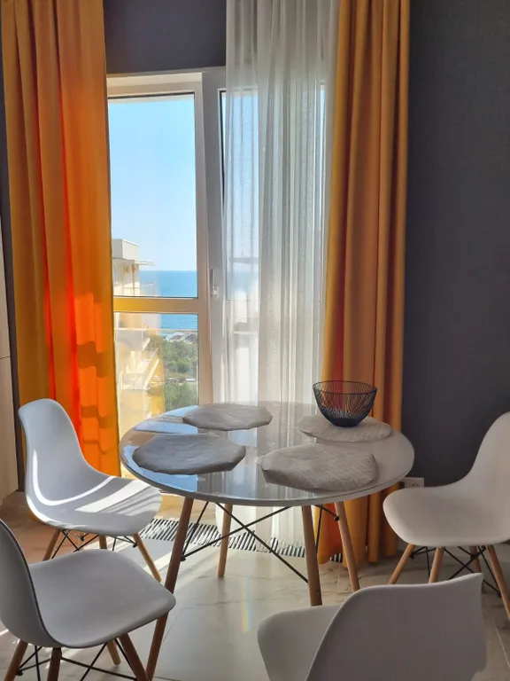 Квартира 2-комнатная Квартира — Варваровка