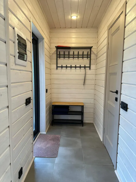 Коттедж Отдельностоящий дом с верандой и видом на озеро — Мичуринское