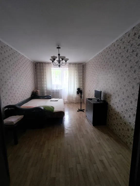 Отличная евродвушка в новом доме с двумя диванами