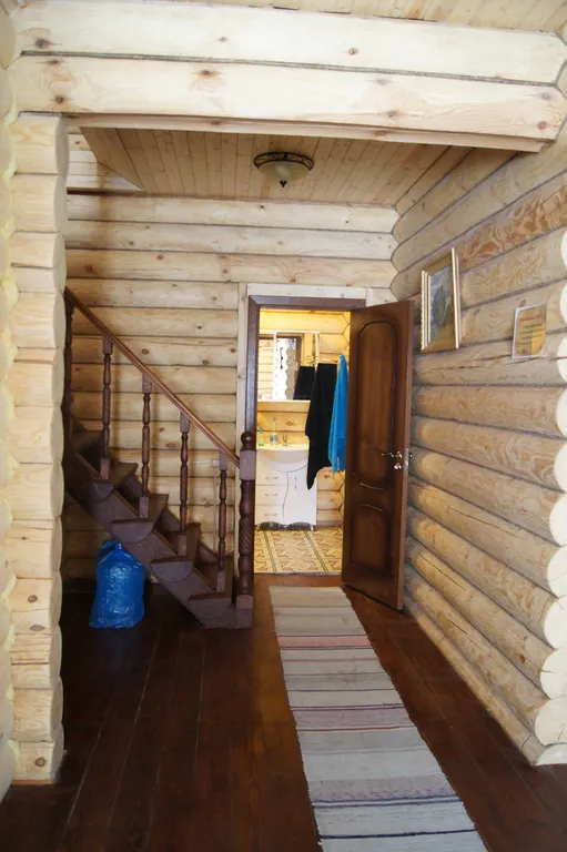 Большой коттедж в сосновом бору на берегу озера