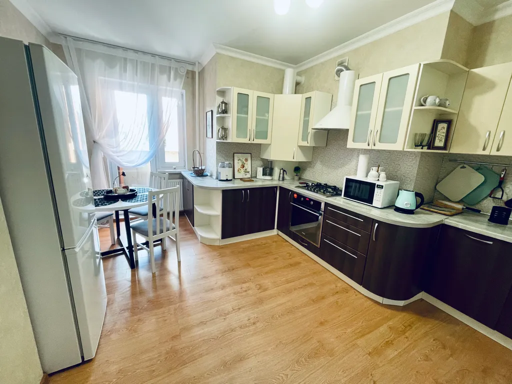 Квартира Квартира с двумя отдельными комнатами, исторический район, просторно — Калининград