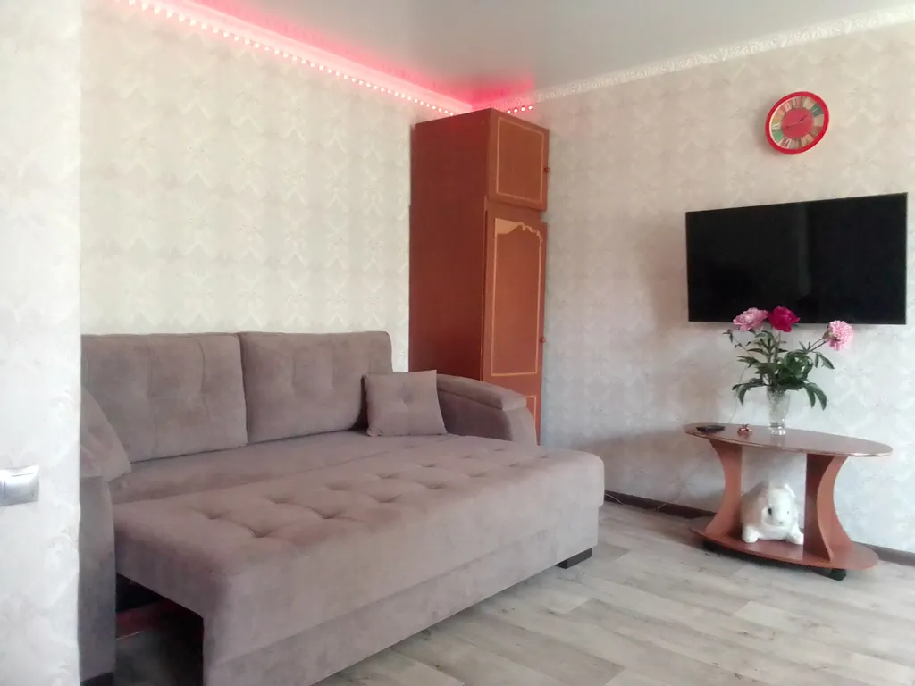 Уютная однокомнатная квартира с домашней обстановкой — аренда посуточно в Соль-Илецк