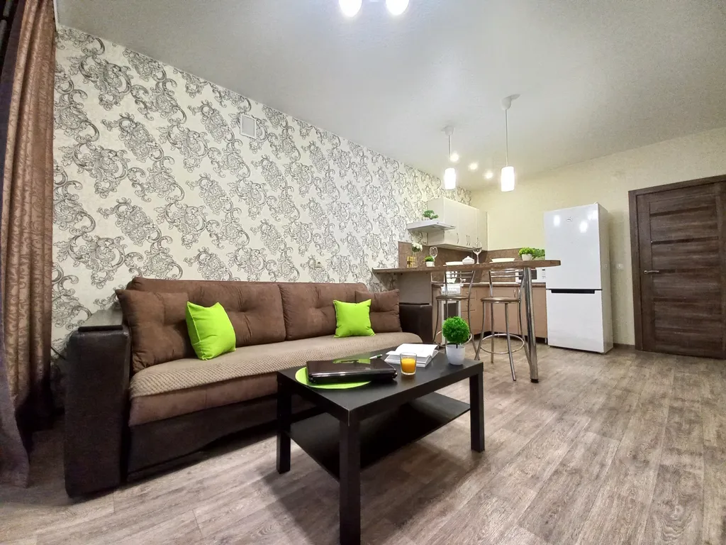 Евродвушка с панорамным остеклением рядом с зоопарком