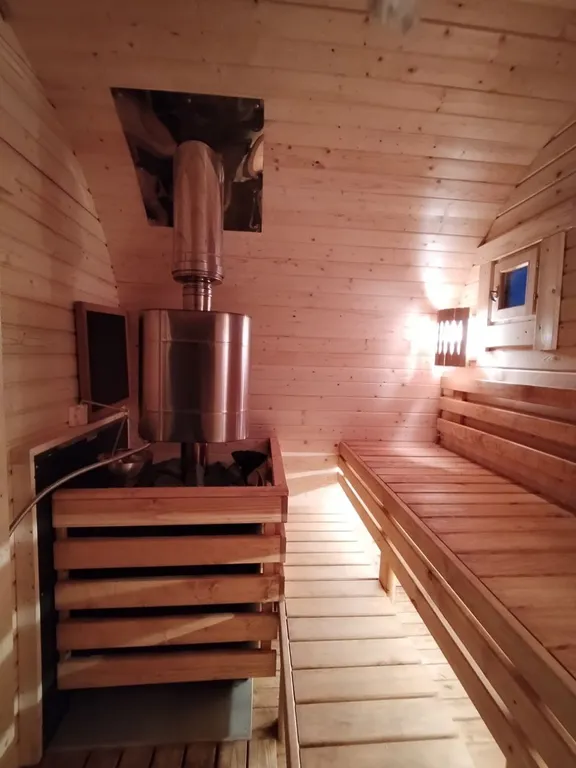 Коттедж Уютный домик для отдыха на свежем воздухе — Коммунар