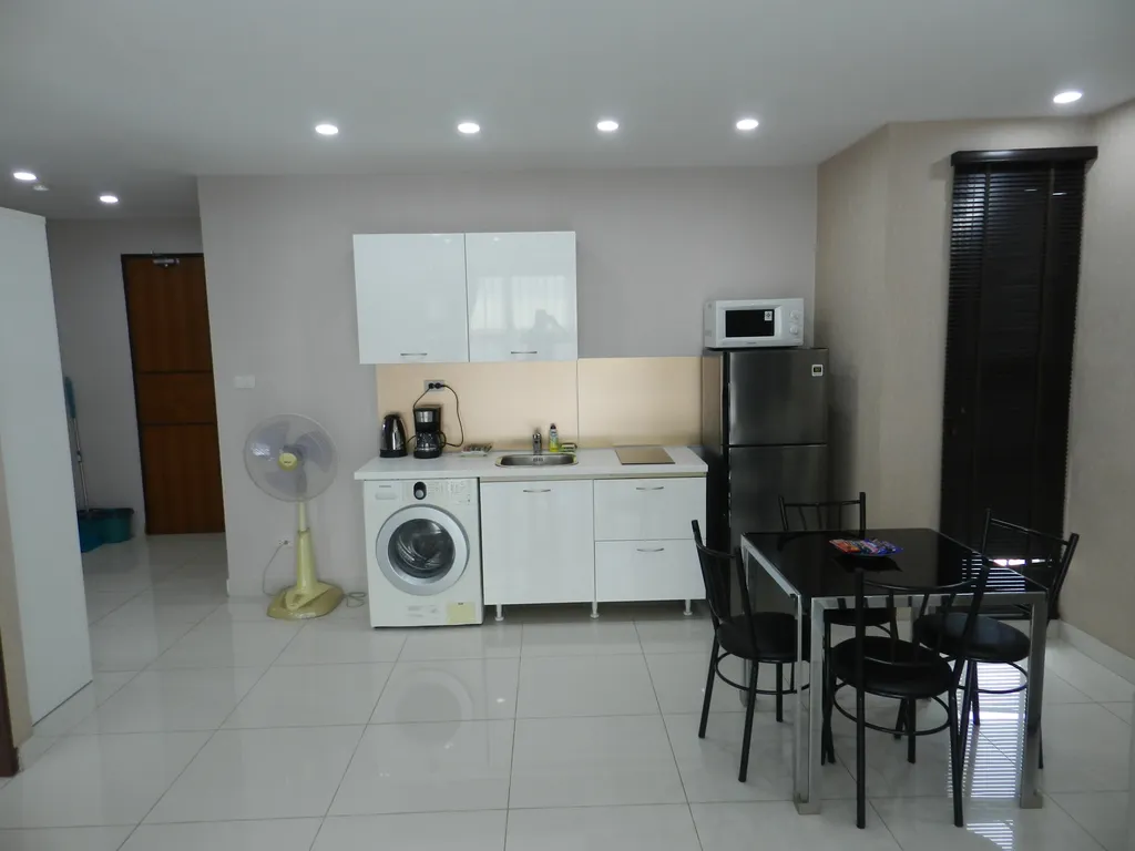 Апартамент с 1 спальней и гостиной в 70 метрах от пляжа Джомтьен