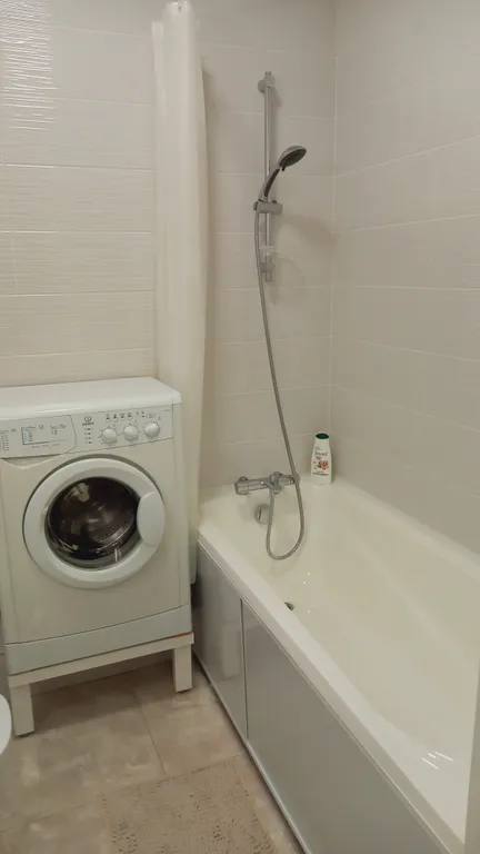 Просторная студия с видом на город