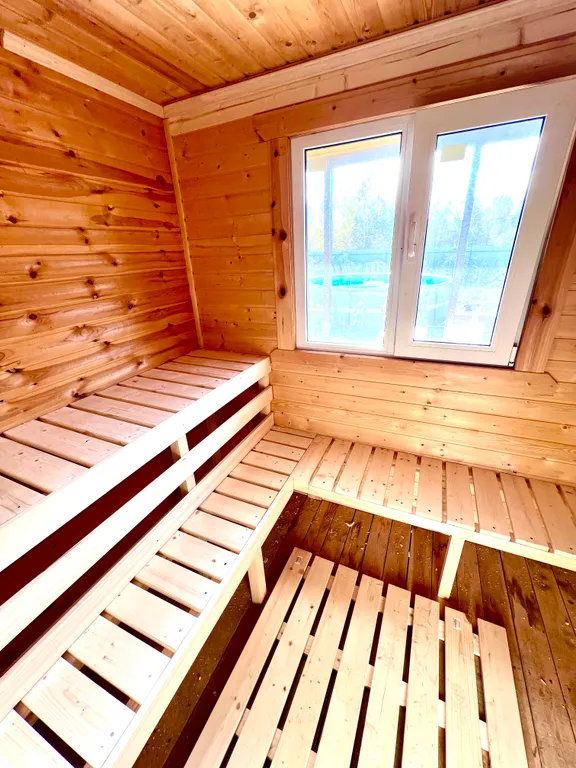 Коттедж Уединенный теплый дом без соседей с сауной, джакузи и бассейном — Луховицы