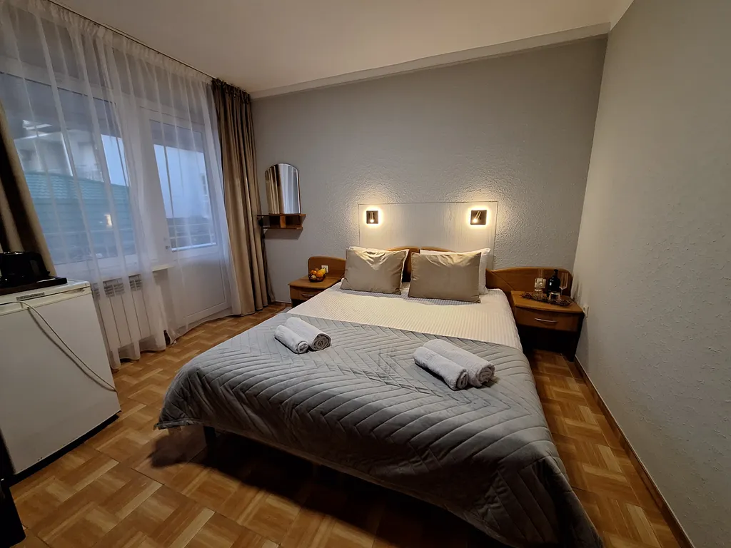 Квартира Квартира Небо-трёхместный комфортный номер с кроватями twin/dbl, диван — Геленджик