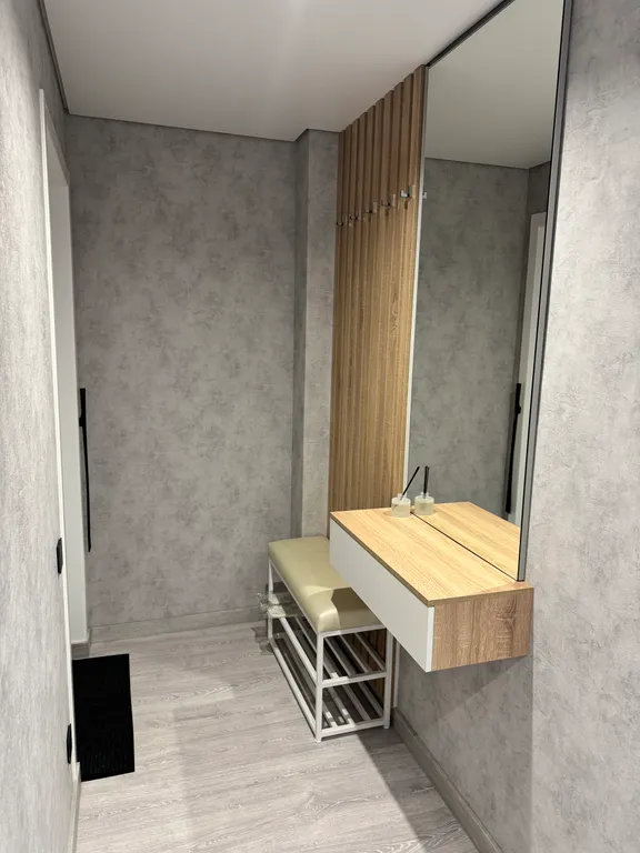 Уютная студия в центре города, напротив парка имени Горького