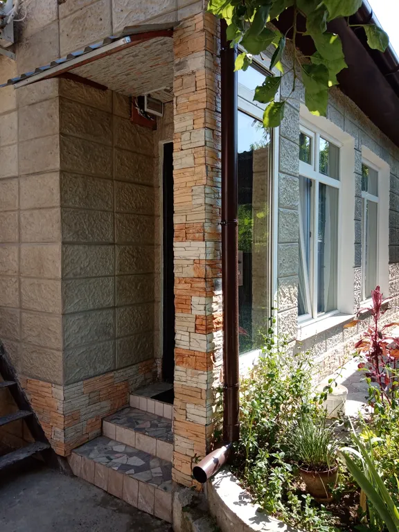 Квартира Квартира Комфортная министудия в частном домовладении возле вокзалов — Севастополь