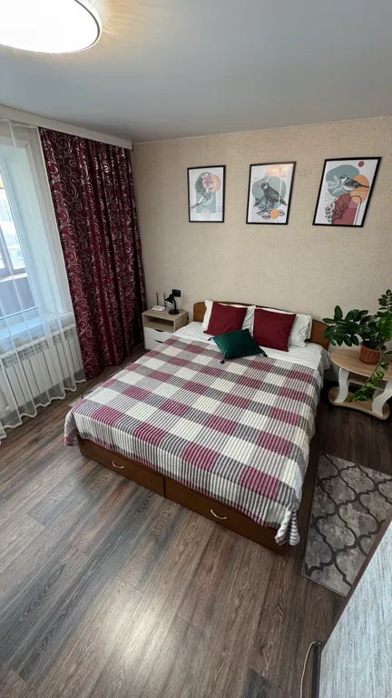 Уютная современная квартира — аренда посуточно в Братск