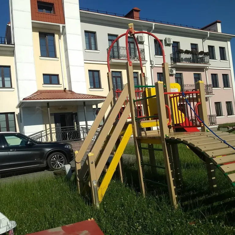 Новая квартира с подземным паркингом в центре