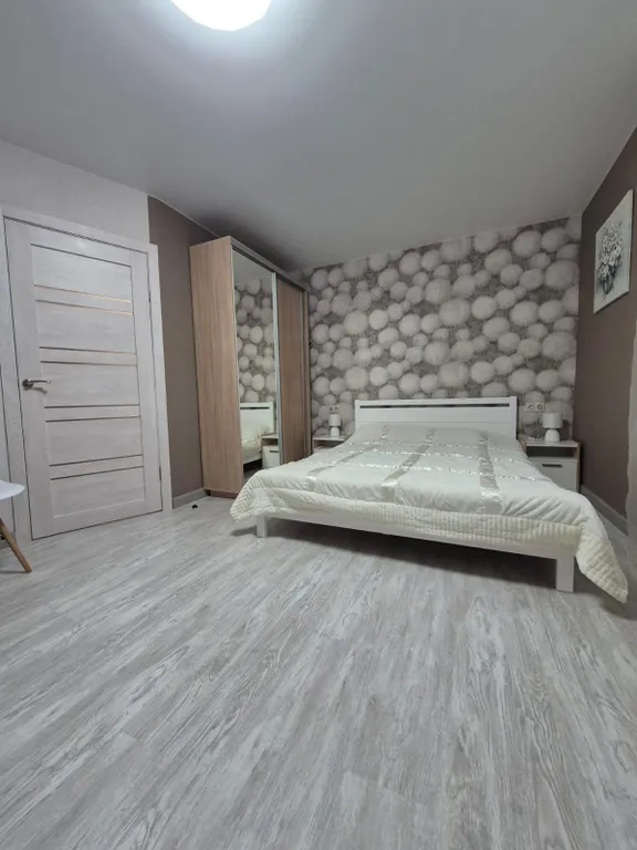 Квартира в самом центре Петергофа!