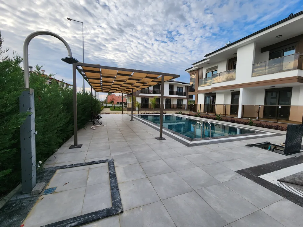 Квартира в комплексе с бассейном недалеко от пляжа