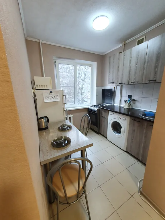 Чистая Уютная 1-я Квартира в хорошем расположении западного района